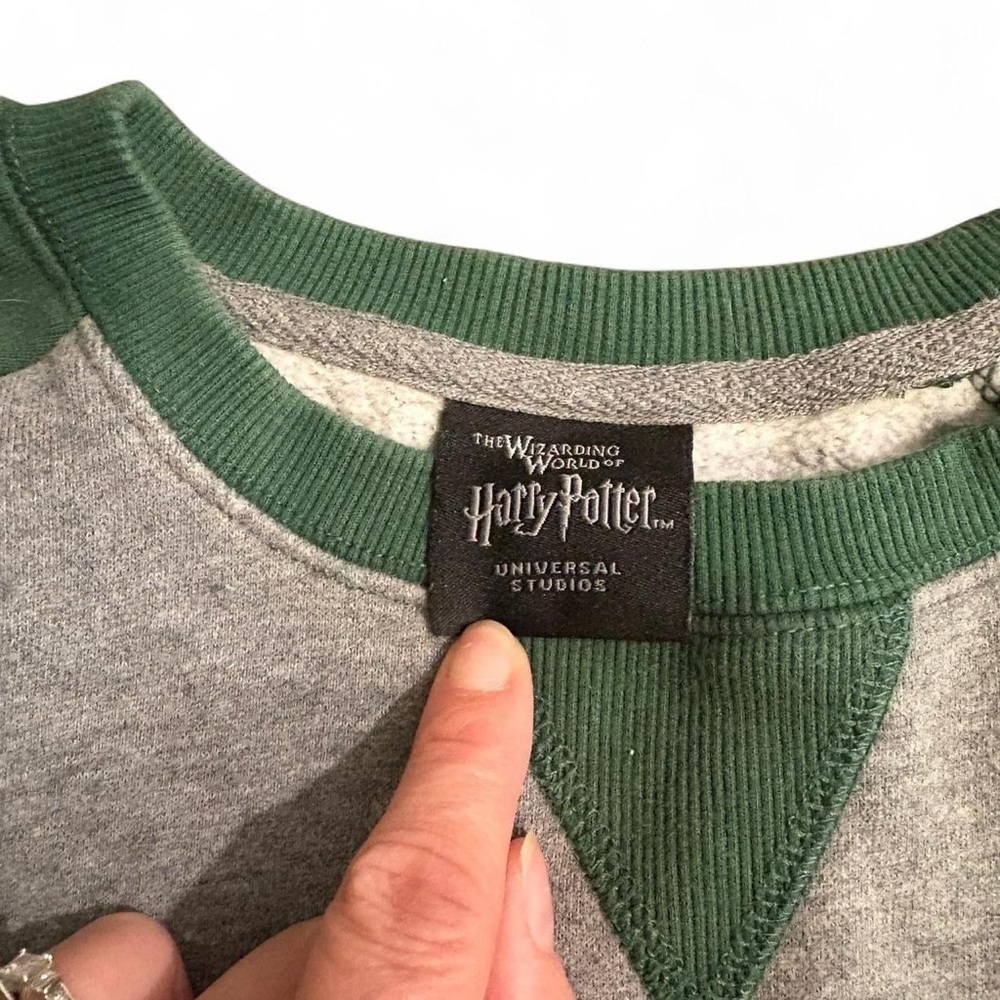 Universal Green and Gray Crewneck Sweater - Picture 2 of 6